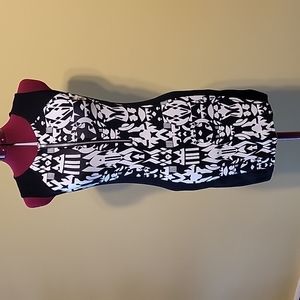 Black & White stretchy dress Size 8